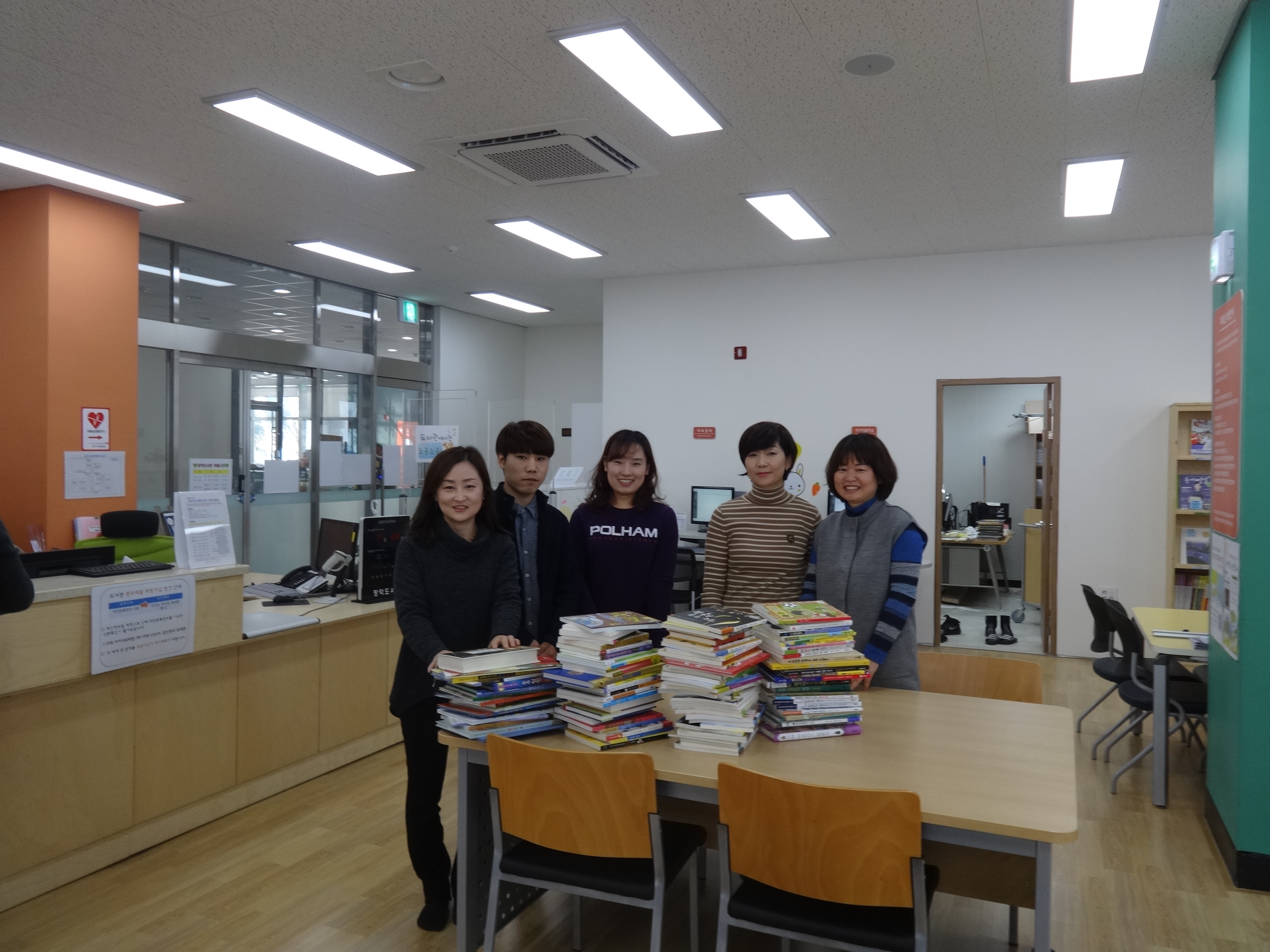 책숲지킴이 도서기증 첨부이미지 : DSC02135.JPG 