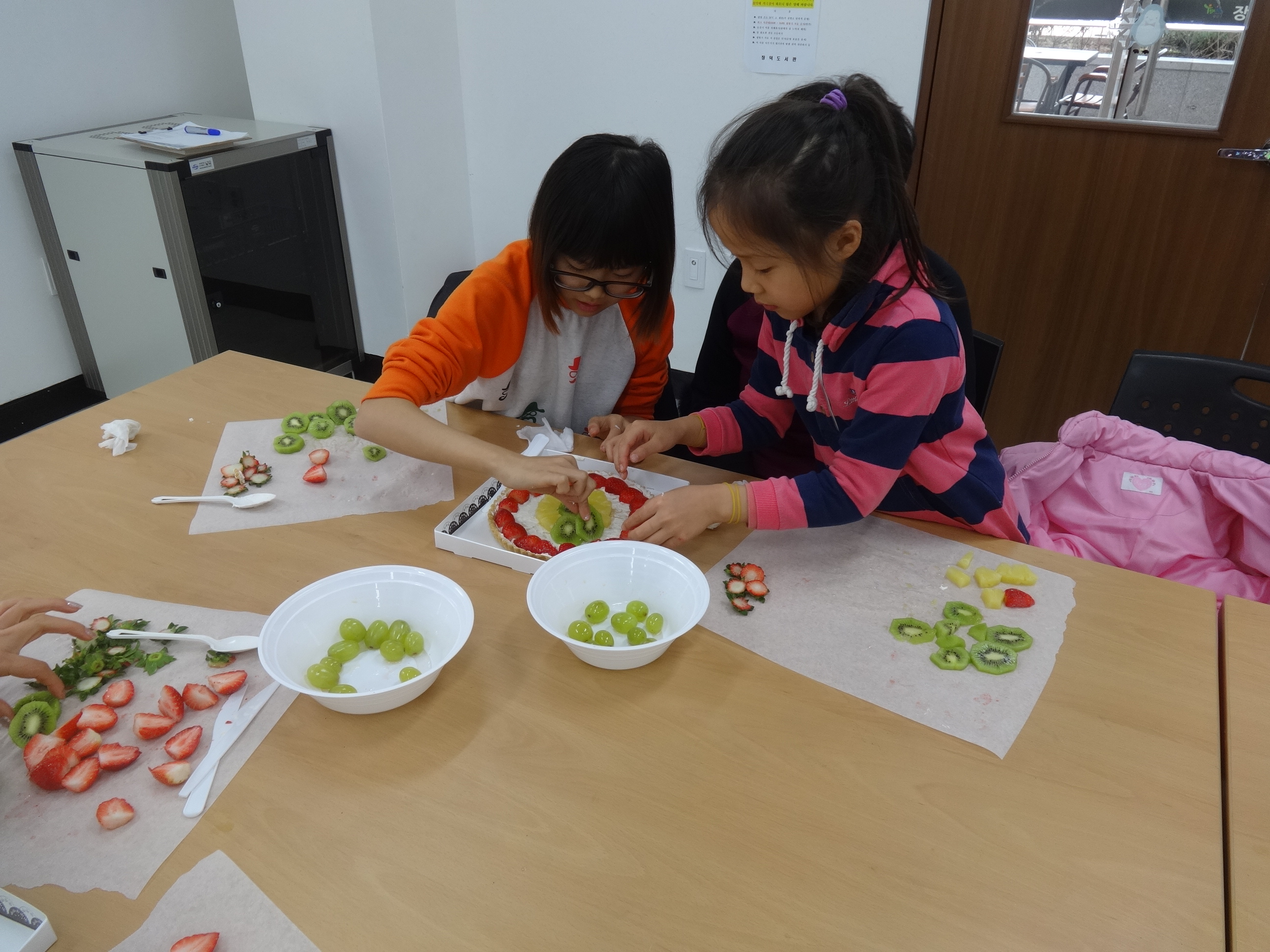 장덕도서관 1주년기념 북아트 만들기 첨부이미지 : DSC02186.JPG 