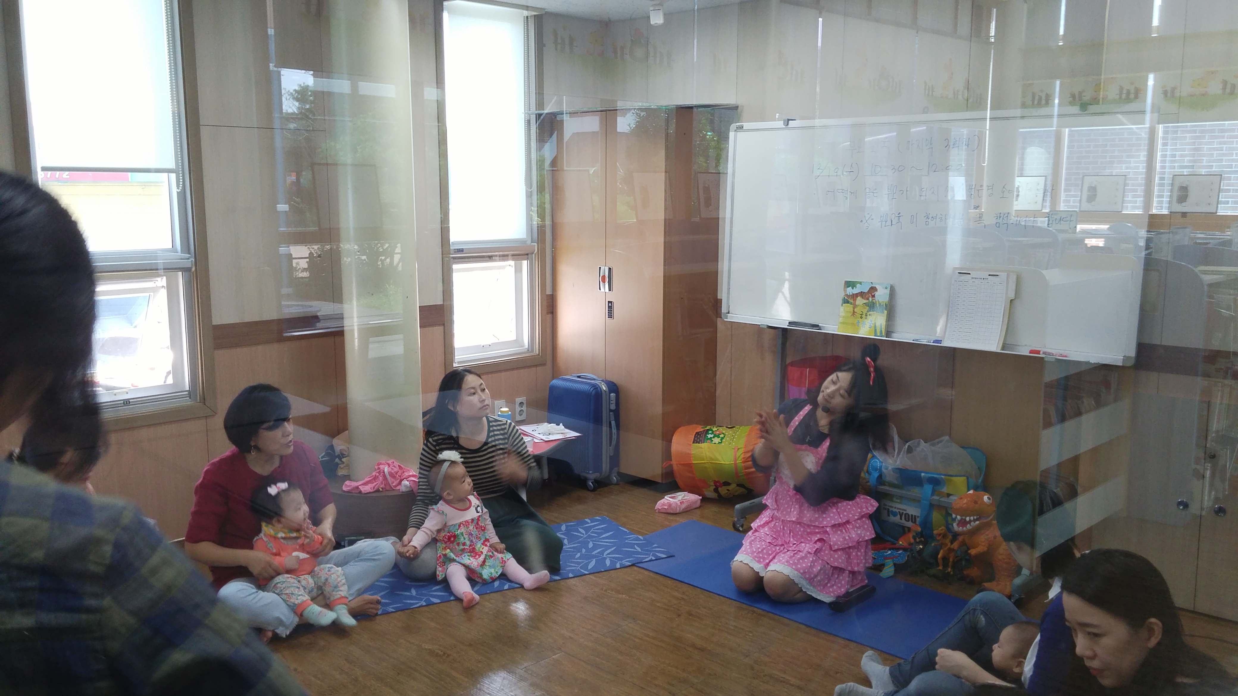 20161018_엄마랑아가랑 첨부이미지 : 20161018_엄마랑아가랑1.jpg 