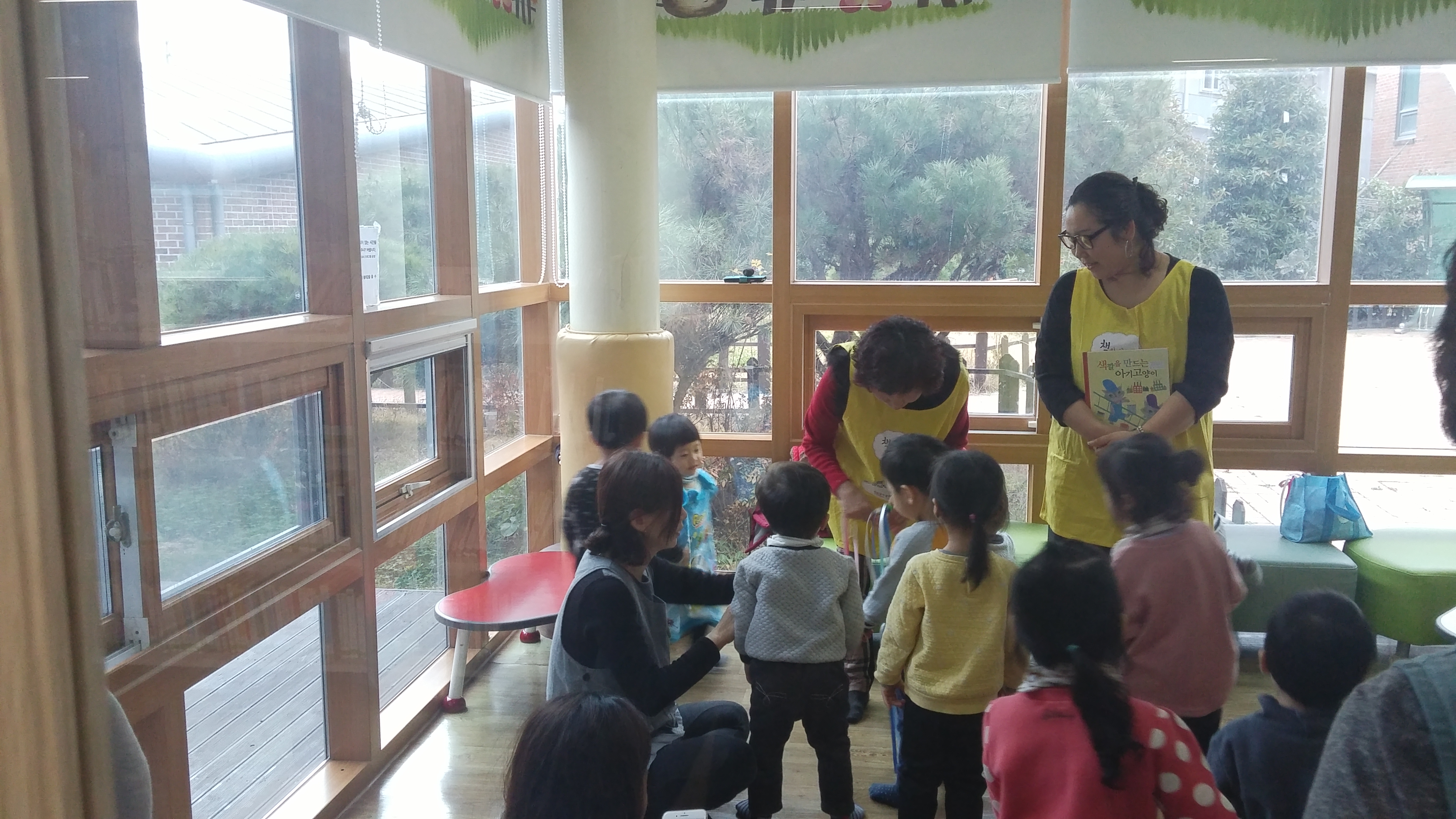 삼성아이뜰 견학(도서관가는날) 첨부이미지 : 20161214_삼성아이뜰 도서관가는날.jpg 