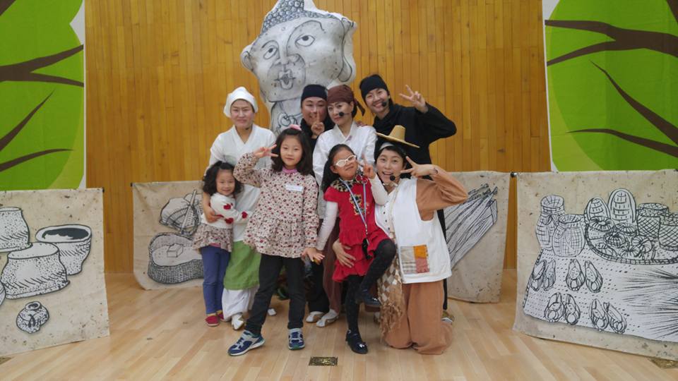 첫겨울그림책이야기( 동극: 비단장수와 삼돌이) 첨부이미지 : 6.jpg 