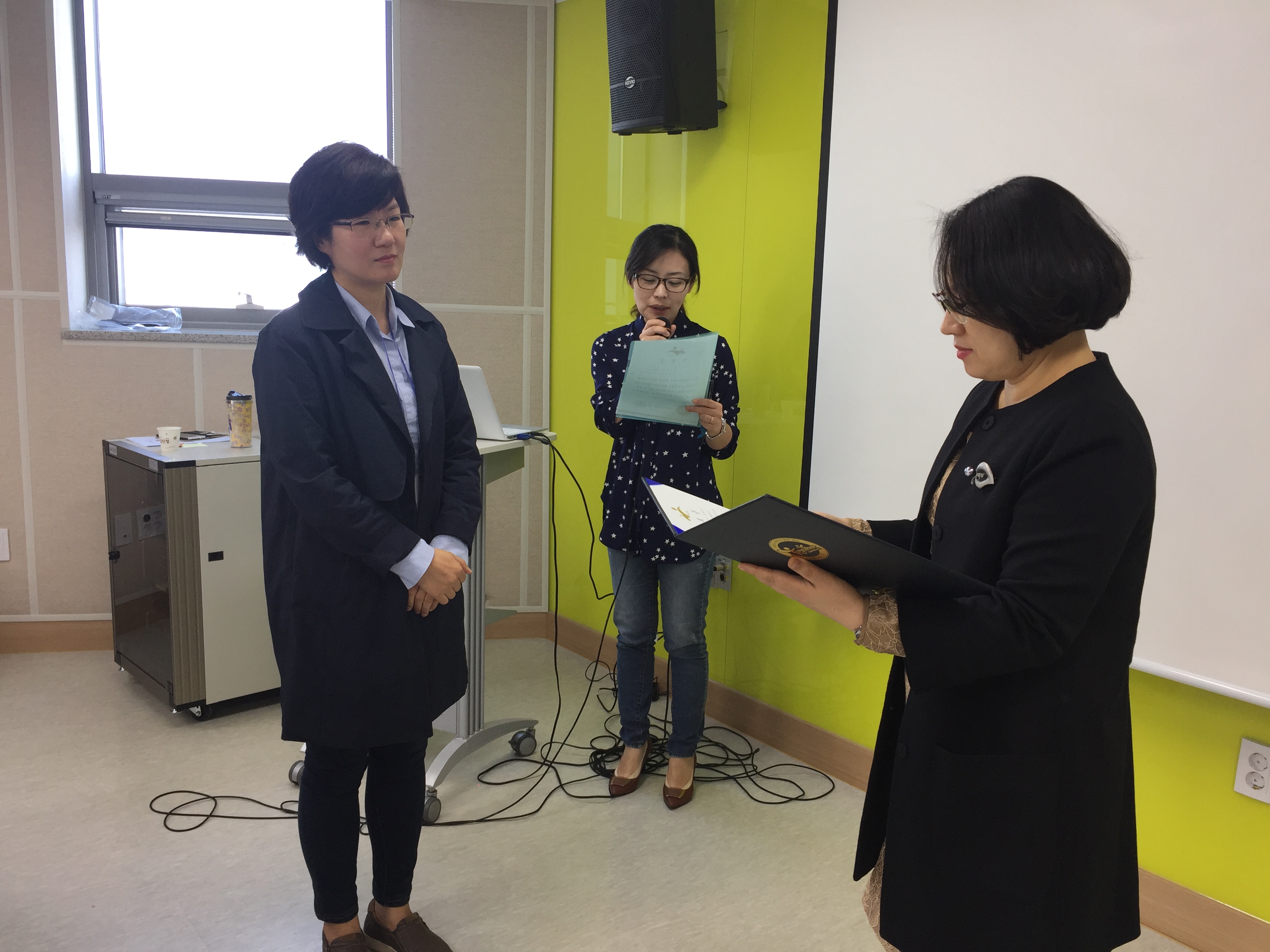 <우리동네그림책마을> 특별전시회 도슨트 교육 수료식.
