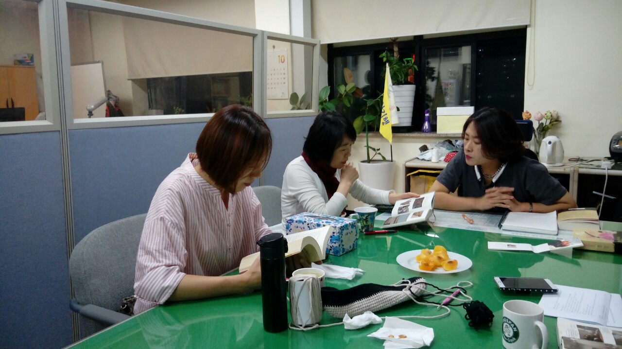 여노책마을(9월-미 비포 유) 첨부이미지 : BandPhoto_2018_10_02_09_36_12.jpg 